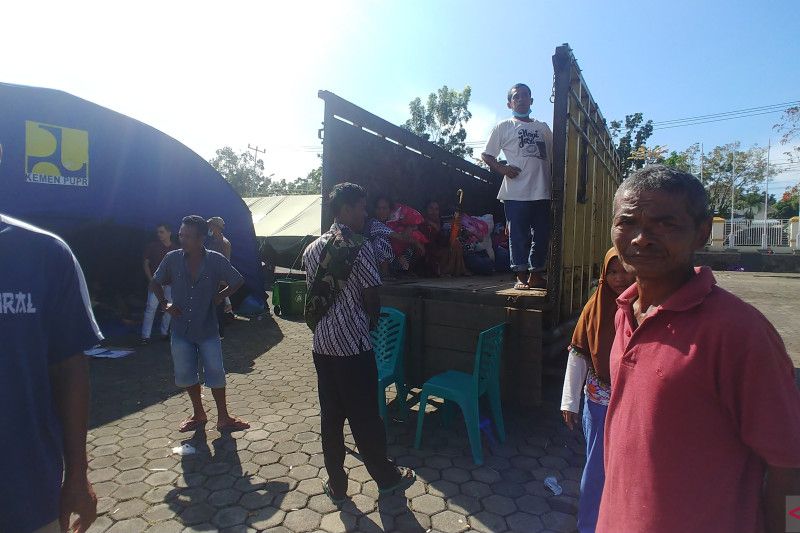 Puluhan pengungsi gempa Pasaman Barat memilih pulang ke rumah Puluhan pengungsi gempa Pasaman Barat memilih pulang ke rumah
