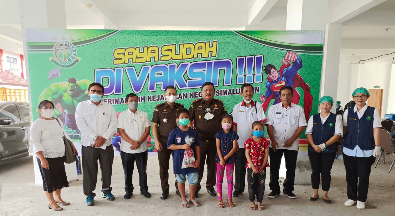 Kejari Simalungun gelar Adhyaksa Peduli Vaksin Covid-19 untuk pelajar SD Kejari Simalungun gelar Adhyaksa Peduli Vaksin Covid-19 untuk pelajar SD