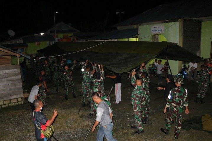 Lanud Silas Papare dirikan tenda bagi korban banjir Jayapura