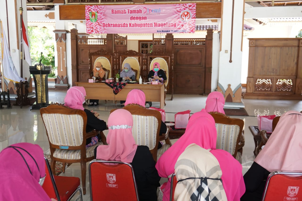 Jateng Mubeng dukung pemasaran produk pengusaha muslimah Jateng Mubeng dukung pemasaran produk pengusaha muslimah