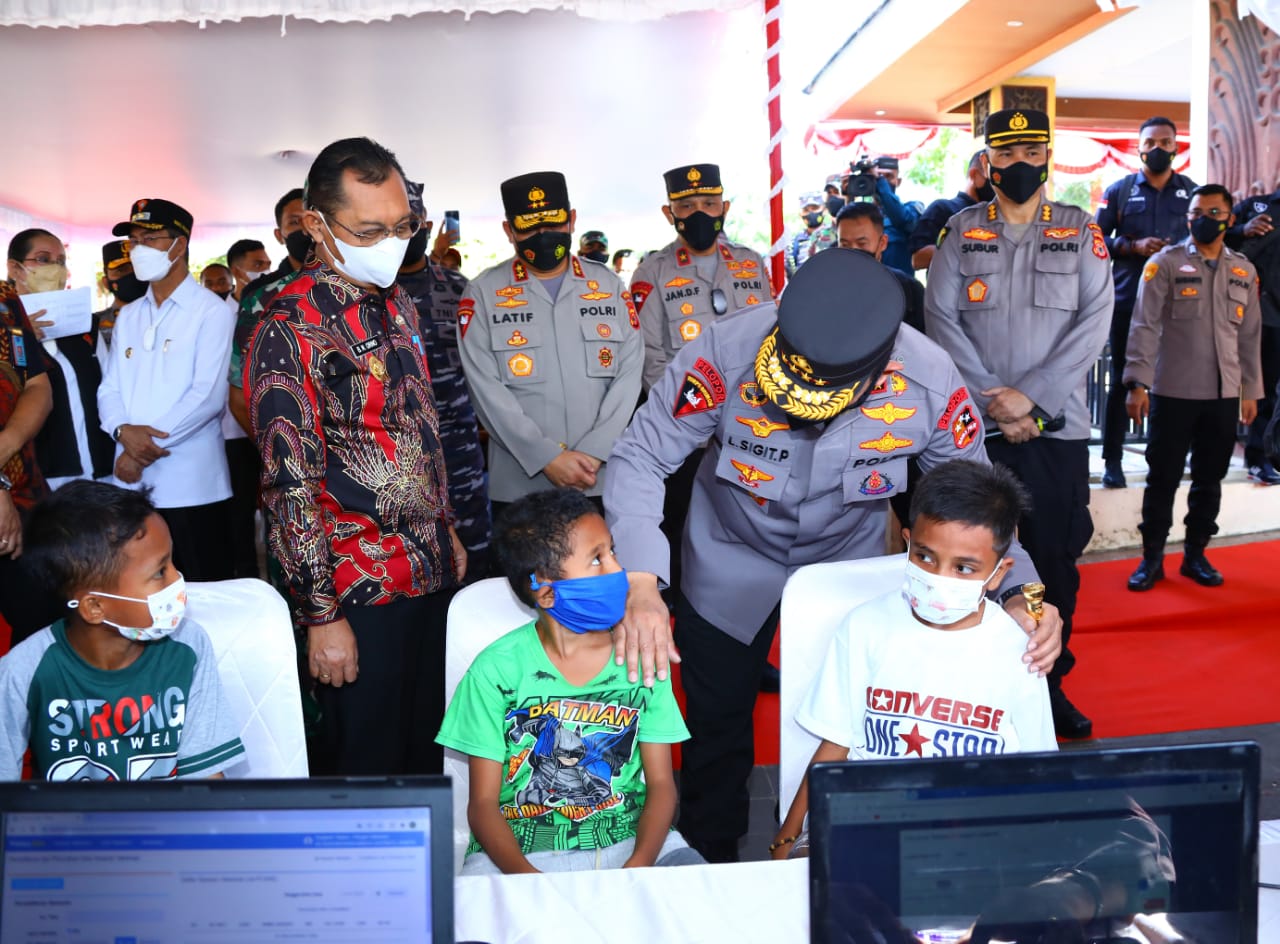 Kapolri minta Forkopimda Maluku terus lakukan akselerasi vaksinasi kejar target 70 persen