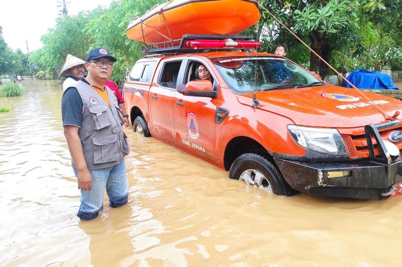 Ratusan rumah warga Kecamatan Donorojo-Jepara dilanda banjir