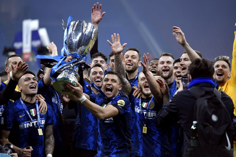 Inter Milan jual obligasi yield tinggi senilai Rp6,6 triliun