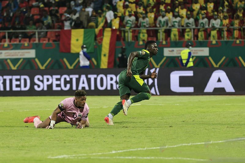 Senegal lanjut ke perempat final lewati sembilan pemain Tanjung Verde Senegal lanjut ke perempat final lewati sembilan pemain Tanjung Verde