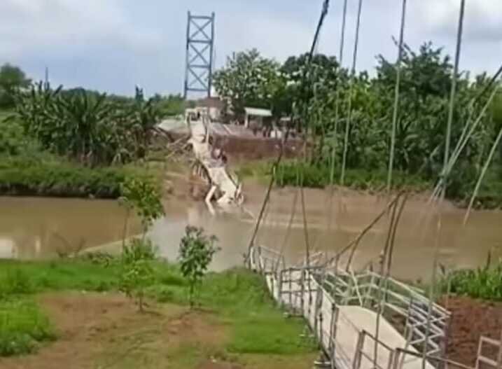Proses penyelesaian, Jembatan Gantung Tambakboyo Sukoharjo malah roboh Proses penyelesaian, Jembatan Gantung Tambakboyo Sukoharjo malah roboh