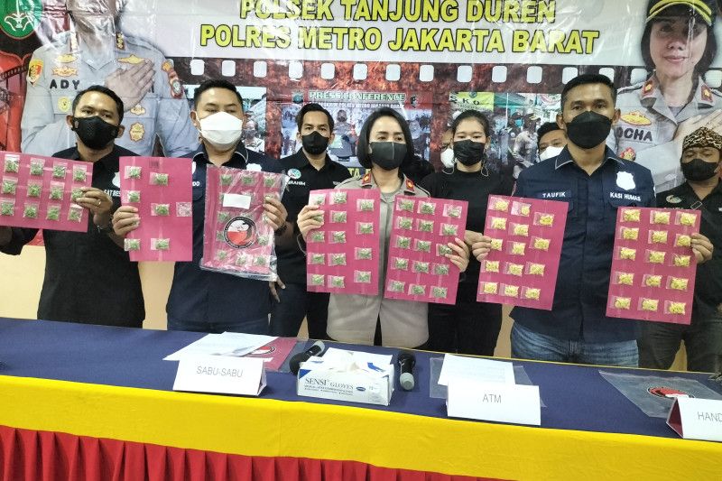 Polisi berhasil bongkar tempat penyimpanan ribuan ekstasi siap edar
