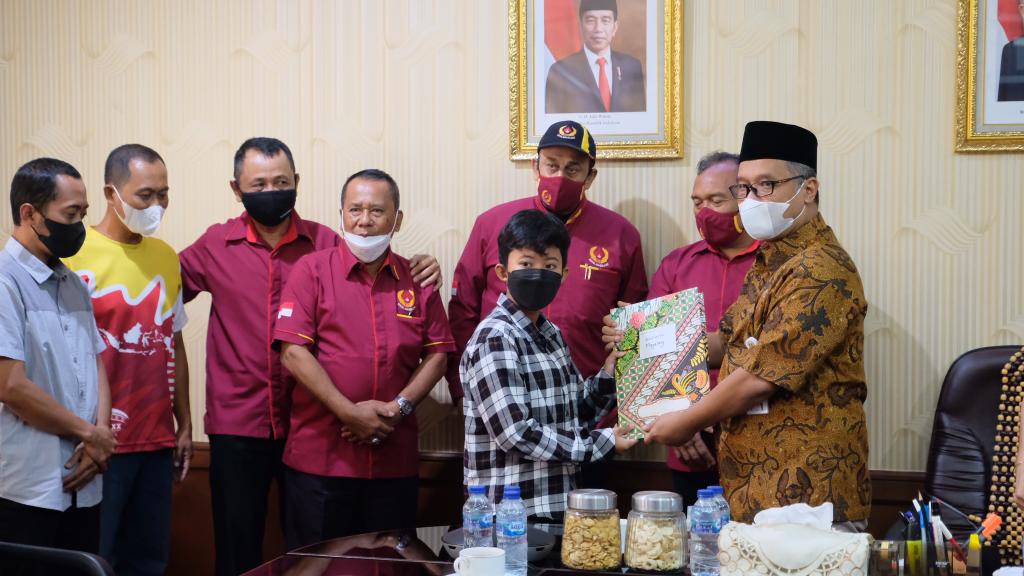 Aulia Zahraini, atlet selam Kota Magelang dapat bonus Rp5 juta Aulia Zahraini, atlet selam Kota Magelang dapat bonus Rp5 juta