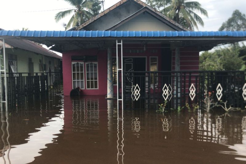 Wali kota Pontianak ingatkan potensi air pasang laut tinggi