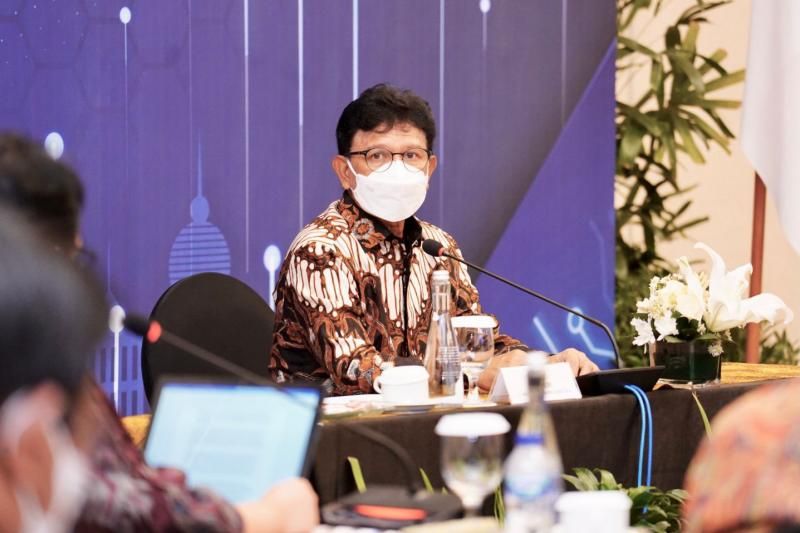 Kominfo memperkuat kolaborasi industri 4.0 Kominfo memperkuat kolaborasi industri 4.0