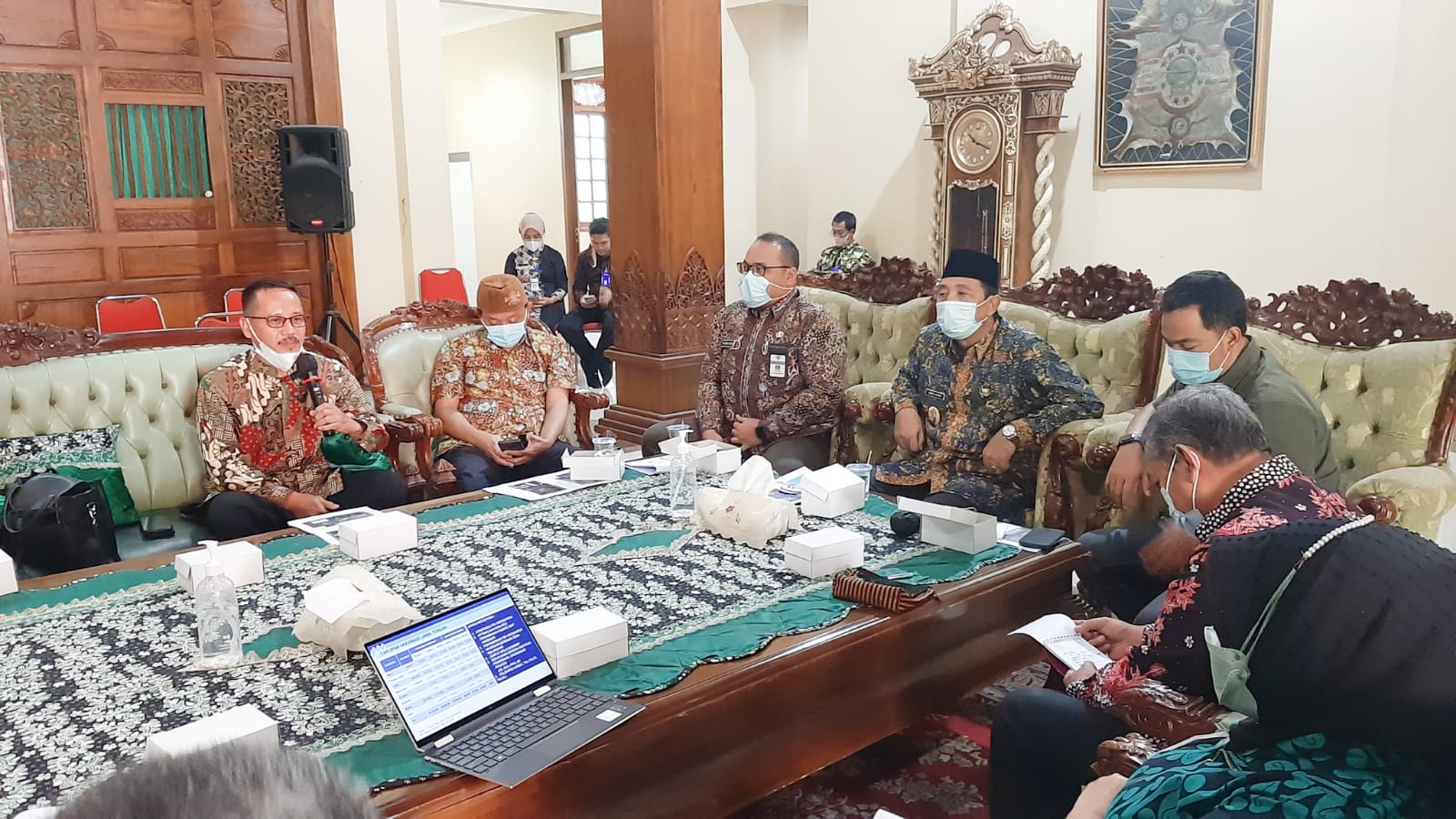 Bupati Rembang keluhkan minimnya distribusi vaksin dari Pemprov Jateng