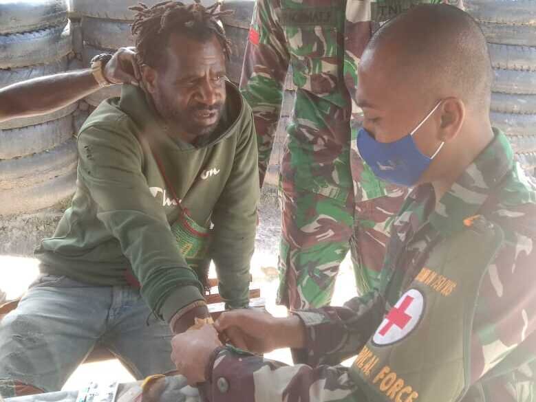 Jadi sentral pelayanan kesehatan, Satgas Kodim Yalimo Yonif RK 751/VJS layani warga Jadi sentral pelayanan kesehatan, Satgas Kodim Yalimo Yonif RK 751/VJS layani warga