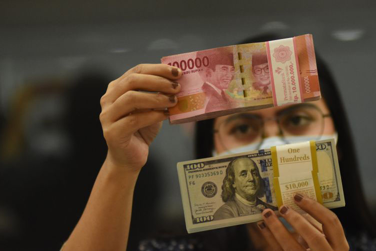 Rupiah Kamis pagi menguat 13 poin
