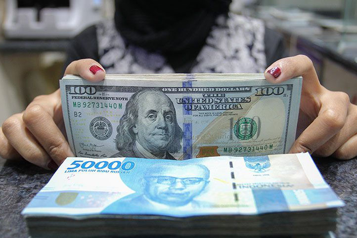 Rupiah Rabu pagi melemah 27 poin