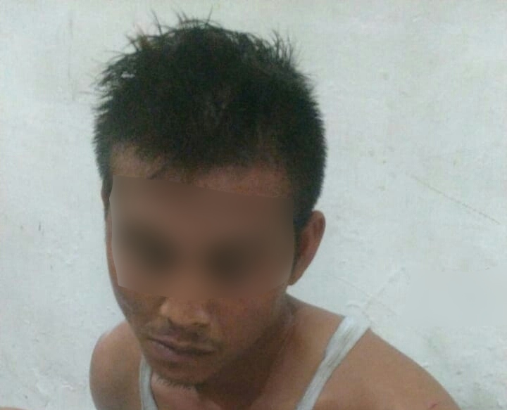 Warga amankan pelaku pencurian kabel listrik Warga amankan pelaku pencurian kabel listrik