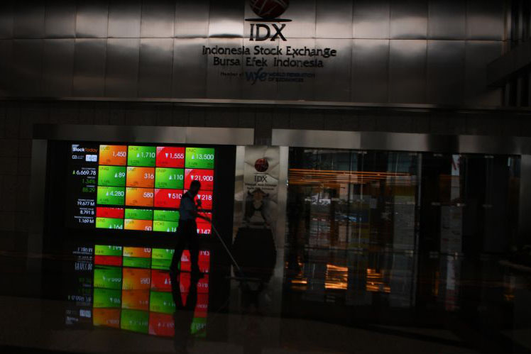 IHSG Rabu dibuka menguat 7,8 poin IHSG Rabu dibuka menguat 7,8 poin