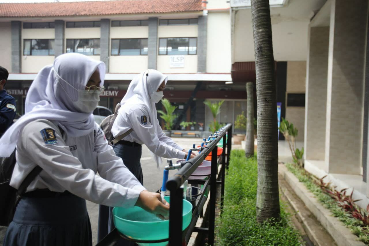 PTM 100 persen, Plt Wali Kota Bandung ingatkan prokes tetap dijaga PTM 100 persen, Plt Wali Kota Bandung ingatkan prokes tetap dijaga