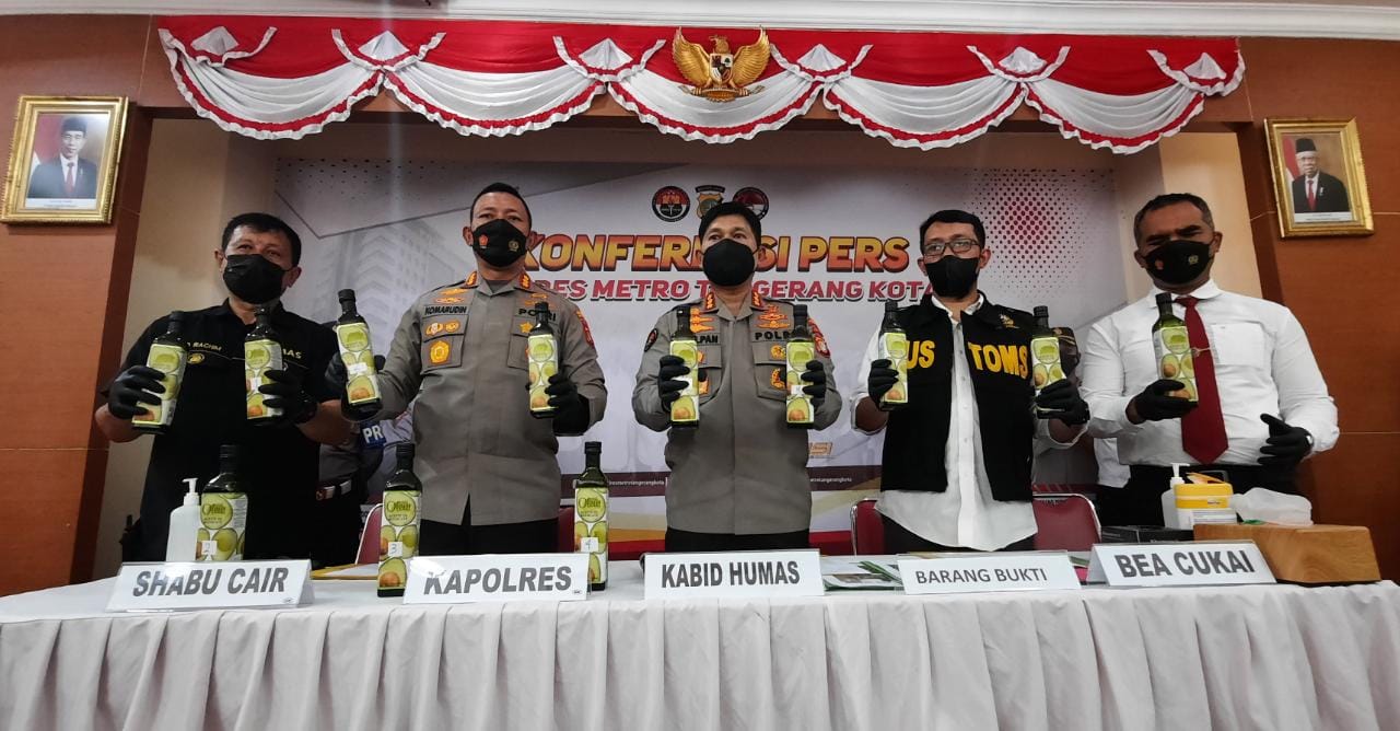Polrestro Tangerang Kota ungkap kasus 4 liter sabu cair lintas negara, 1 tersangka diamankan Polrestro Tangerang Kota ungkap kasus 4 liter sabu cair lintas negara, 1 tersangka diamankan