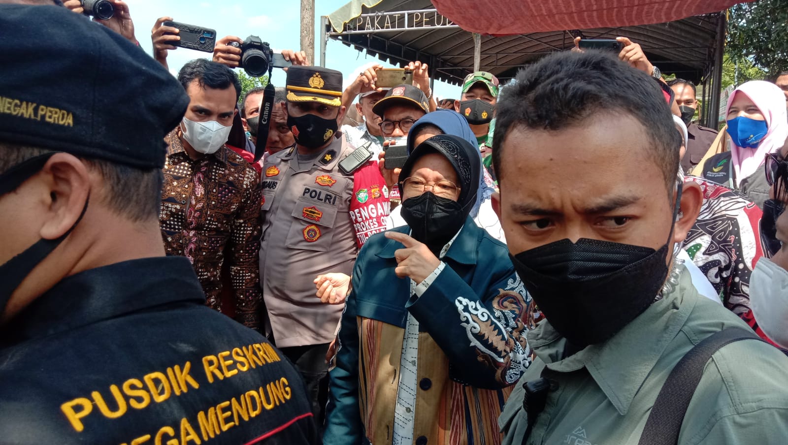 Serahkan bantuan korban banjir, Mensos bertolak ke Aceh
