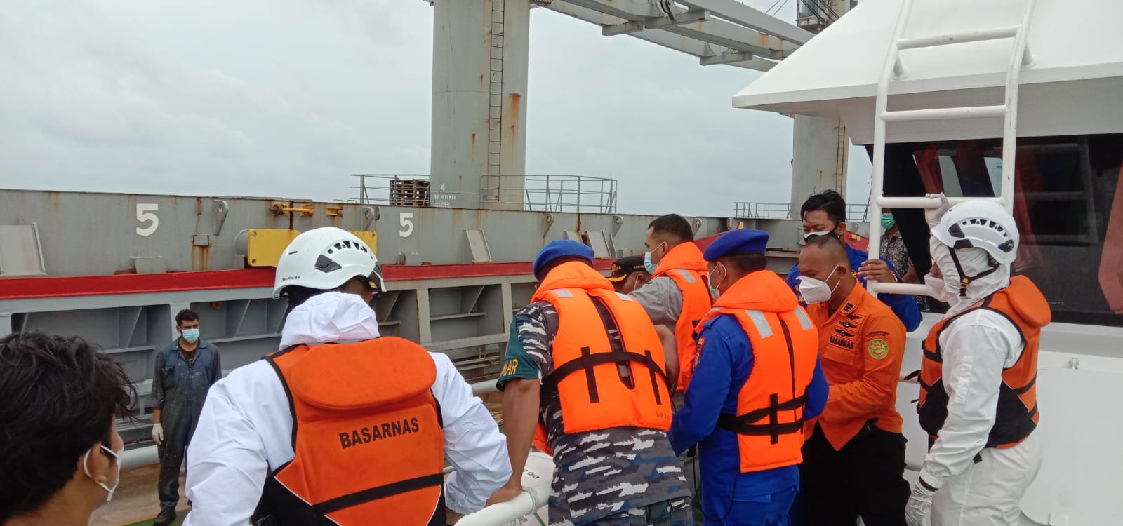 Bakamla RI bantu ABK kapal AS positif Covid-19 di Perairan Natuna