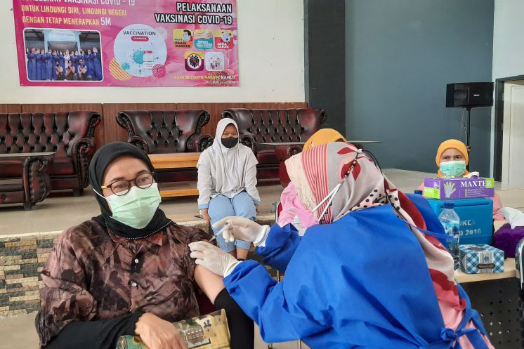 Vaksin booster lansia di Tangerang belum maksimal