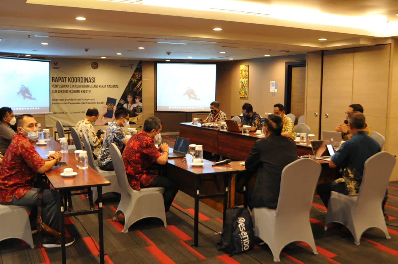 Target 5 SKKNI Kemenparekraf melibatkan <i>stakeholder</i> terkait Target 5 SKKNI Kemenparekraf melibatkan <i>stakeholder</i> terkait