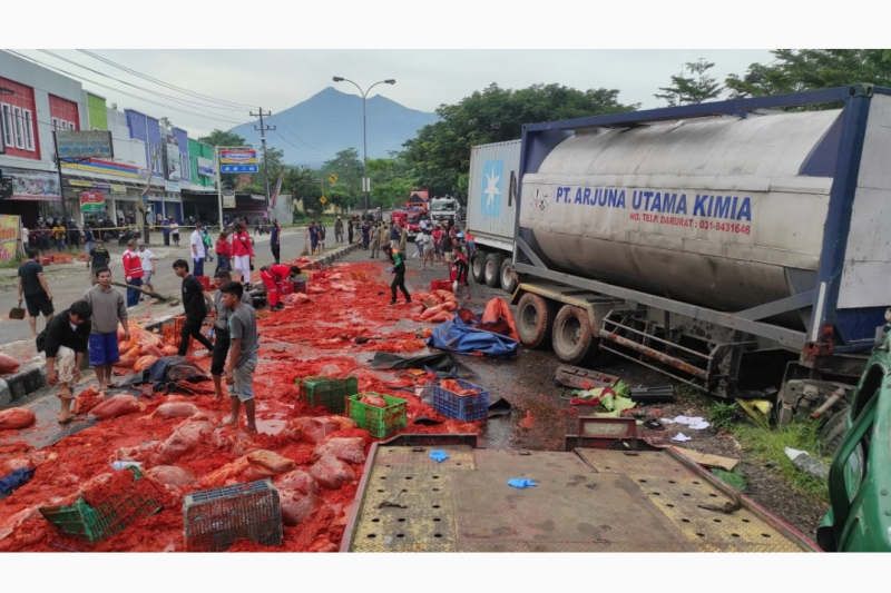 Polres Salatiga benarkan kecelakaan teruntun tewasnya seorang warga Polres Salatiga benarkan kecelakaan teruntun tewasnya seorang warga