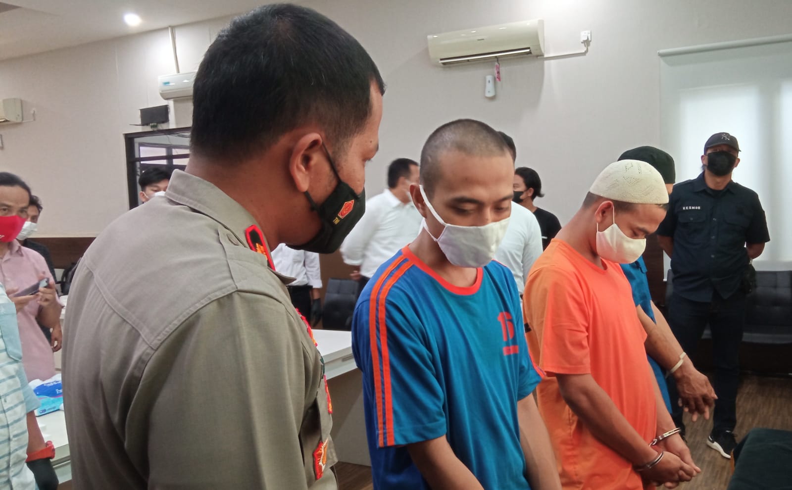 Aksi terekam CCTV Komplotan maling berhasil ditangkap petugas Aksi terekam CCTV Komplotan maling berhasil ditangkap petugas