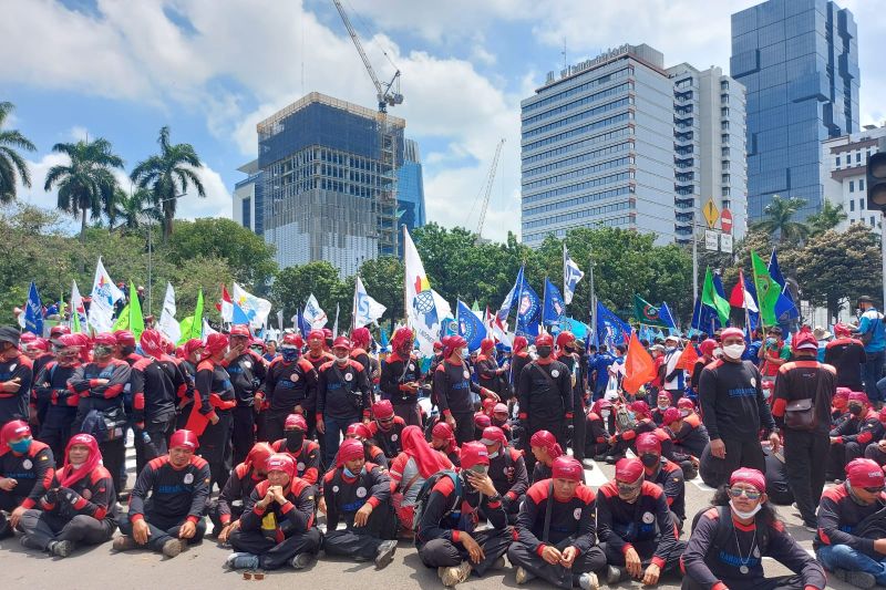 Ribuan buruh se-Jabodetabek siap gelar aksi tolak Omnibus Law di DPR
