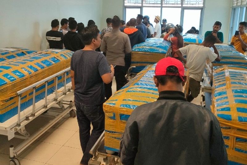Delapan jenazah korban KKB di Nduga Papua diterbangkan melalui Timika