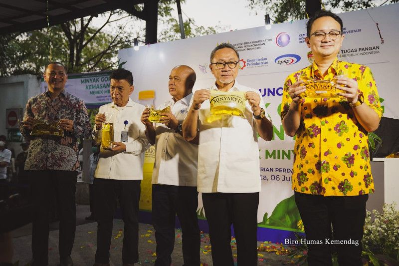 Kemendag kerahkan sumber daya realisasikan program minyak goreng curah Kemendag kerahkan sumber daya realisasikan program minyak goreng curah