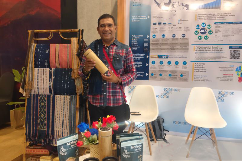 Cerita perajin bambu dari jualan di trotoar hingga ikut pameran di G20 Cerita perajin bambu dari jualan di trotoar hingga ikut pameran di G20