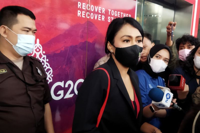 Brigita Manohara akan kembalikan uang dari Bupati Mamberamo Tengah