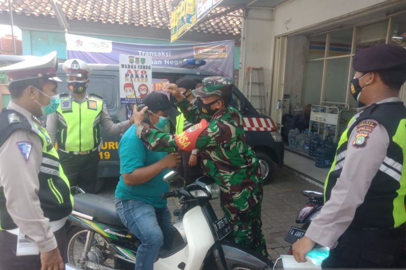 Pemkab Tangerang gencarkan sosialisasi pemakaian masker