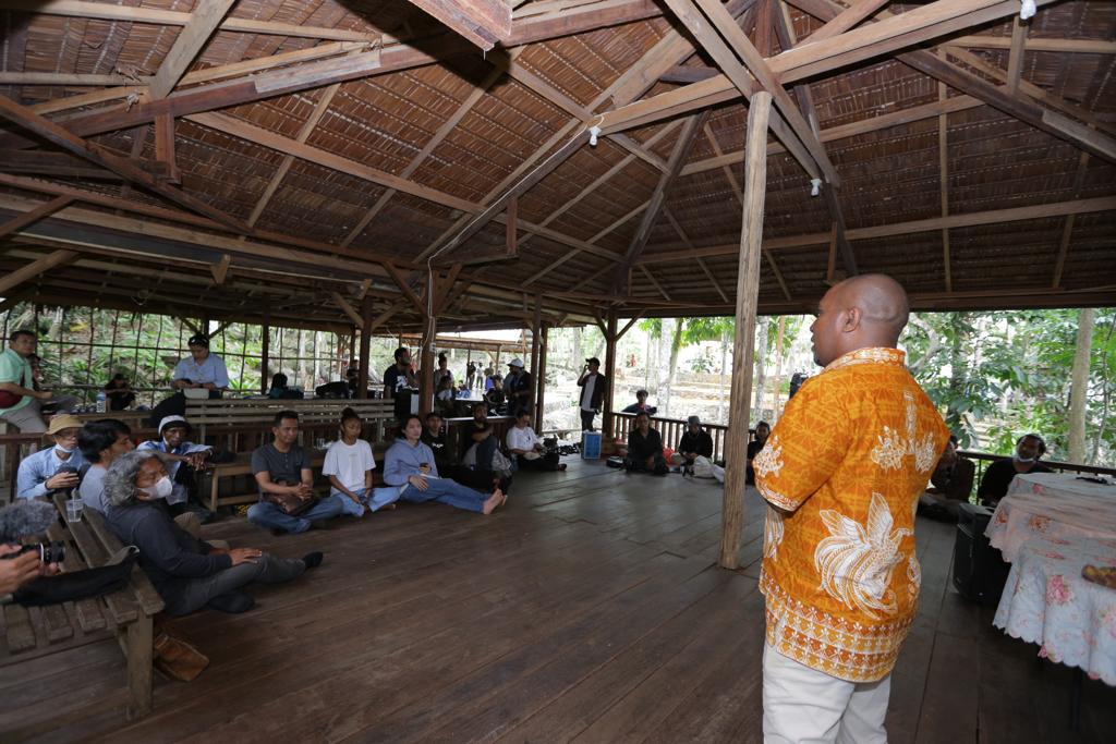 Kekayaan seni dan budaya Papua di Club Pencinta Alam Hirosi, Sentani