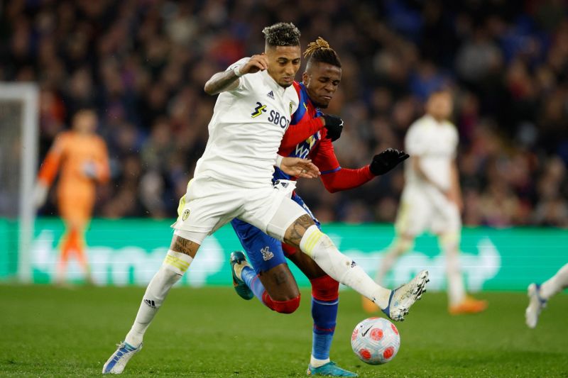 Barcelona sepakat kontrak Raphinha dari Leeds United Barcelona sepakat kontrak Raphinha dari Leeds United