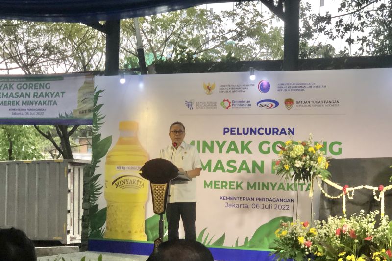 Mendag luncurkan Minyak Kita seharga Rp14.000 per liter Mendag luncurkan Minyak Kita seharga Rp14.000 per liter