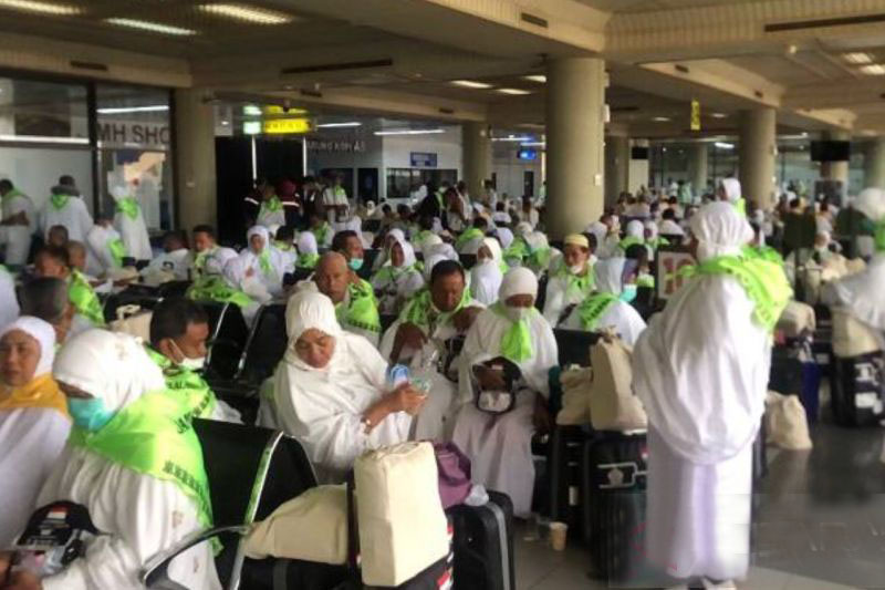 Enam kloter jemaah haji pulang perdana ke Tanah Air pada 15 Juli Enam kloter jemaah haji pulang perdana ke Tanah Air pada 15 Juli