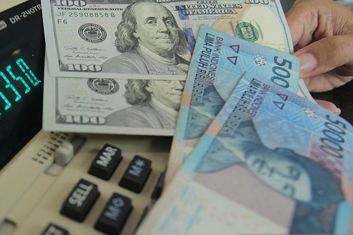 Rupiah Jumat pagi menguat 27 poin