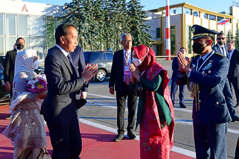 Presiden Jokowi bertolak ke Abu Dhabi usai bertemu Putin