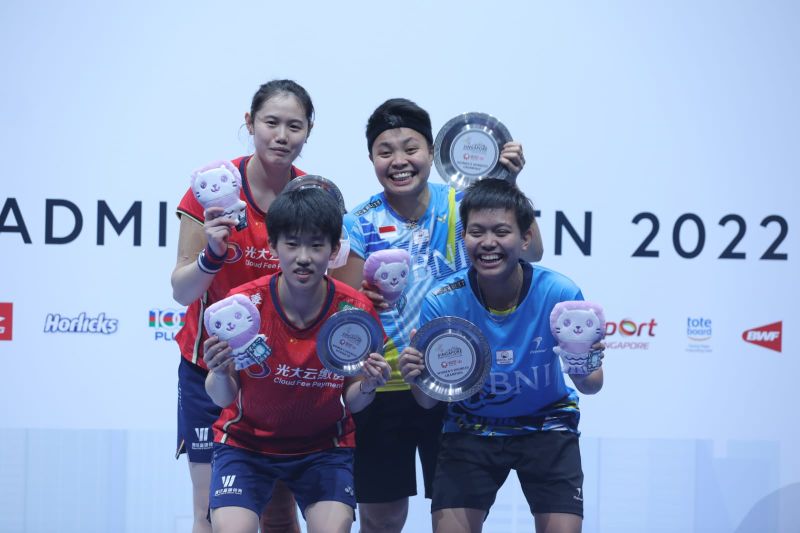 Kerja keras dan kekompakan bawa Apriyani/Fadia ke podium tertinggi Kerja keras dan kekompakan bawa Apriyani/Fadia ke podium tertinggi