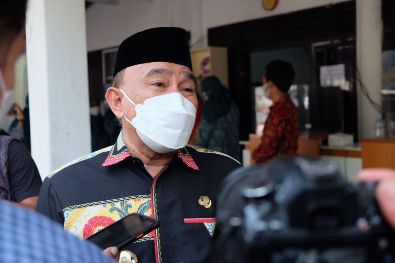 Kota Depok raih tropi kebijaksanaan lingkungan dari KLHK