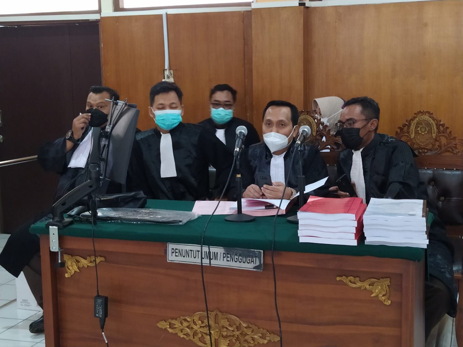 Terdakwa kasus dugaan pelecehan seksual Julianto EP dituntut 15 tahun penjara Terdakwa kasus dugaan pelecehan seksual Julianto EP dituntut 15 tahun penjara