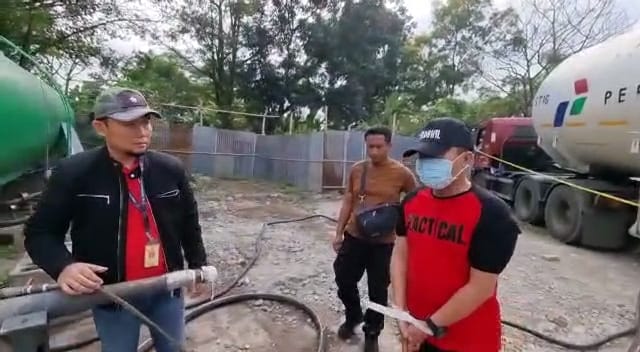 Ditkrimsus Polda Jabar gerebek gudang penyalahgunaan gas LPG Ditkrimsus Polda Jabar gerebek gudang penyalahgunaan gas LPG