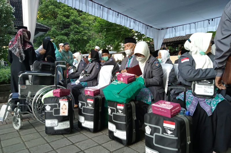 Kemenag: 398 haji Mataram kloter pertama tiba di Lombok 1 Agustus Kemenag: 398 haji Mataram kloter pertama tiba di Lombok 1 Agustus