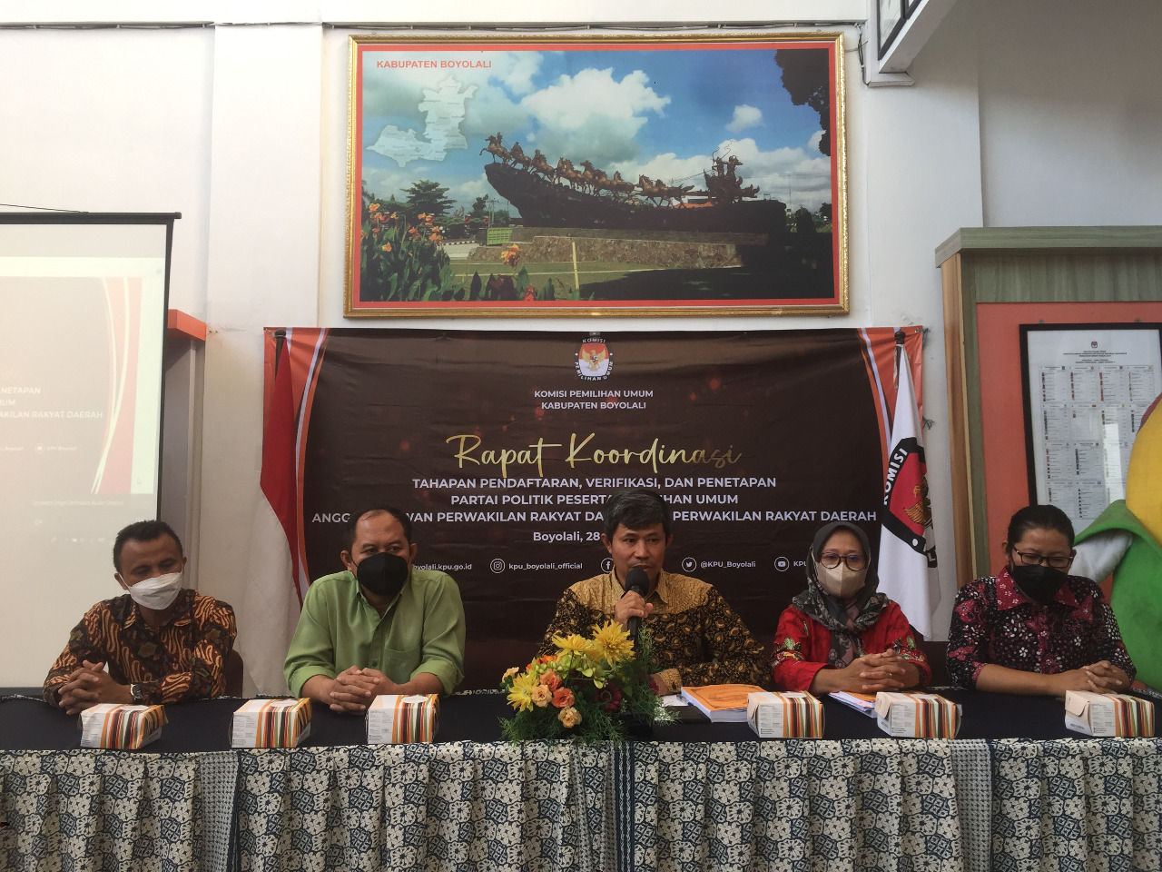 KPU Boyolali gelar sosialisasi pendaftaran, verifikasi dan penetapan parpol Pemilu 2024 KPU Boyolali gelar sosialisasi pendaftaran, verifikasi dan penetapan parpol Pemilu 2024
