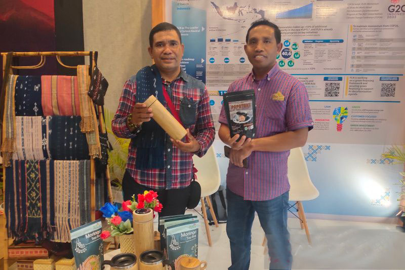 UMKM suguhkan ragam produk lokal ke delegasi Sherpa G20 di Labuan Bajo UMKM suguhkan ragam produk lokal ke delegasi Sherpa G20 di Labuan Bajo