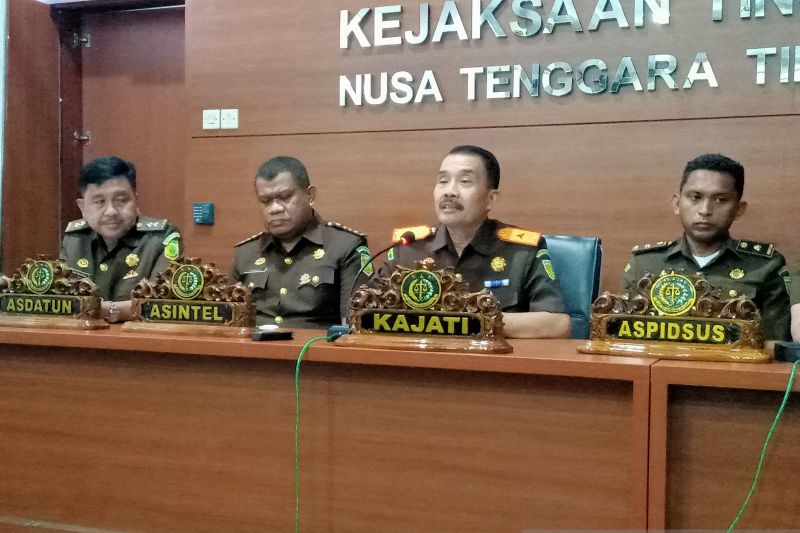 Kejaksaan NTT dampingi Bulog lakukan penagihan utang beras