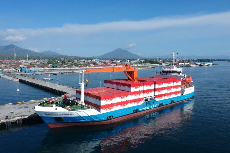 Kemenhub: Tol laut beri dampak positif turunkan harga kebutuhan pokok Kemenhub: Tol laut beri dampak positif turunkan harga kebutuhan pokok