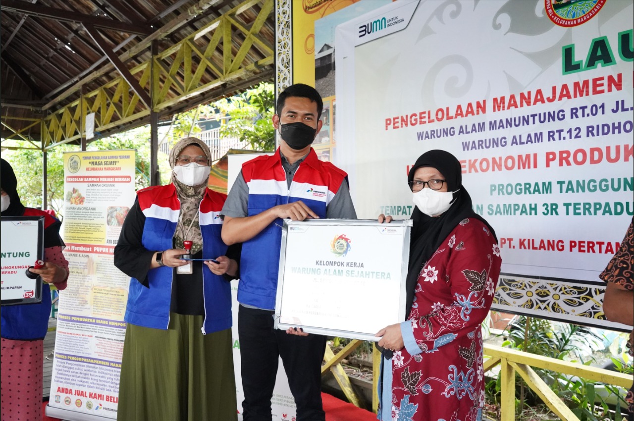 Ajak peduli lingkungan, mitra binaan Pertamina luncurkan Warung Alamku