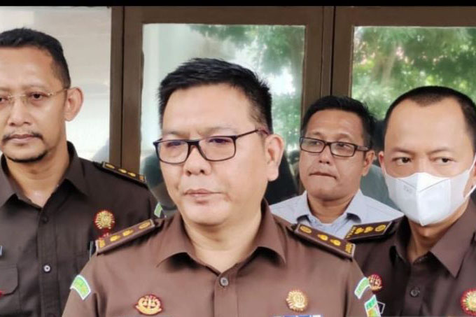 Kejati sita dokumen dan komputer dari Kantor Dinas Pertanian Sumsel Kejati sita dokumen dan komputer dari Kantor Dinas Pertanian Sumsel